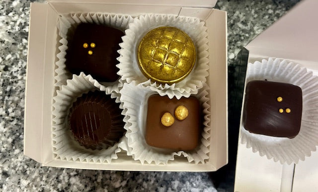 Custom Black & Gold Gift Boxes