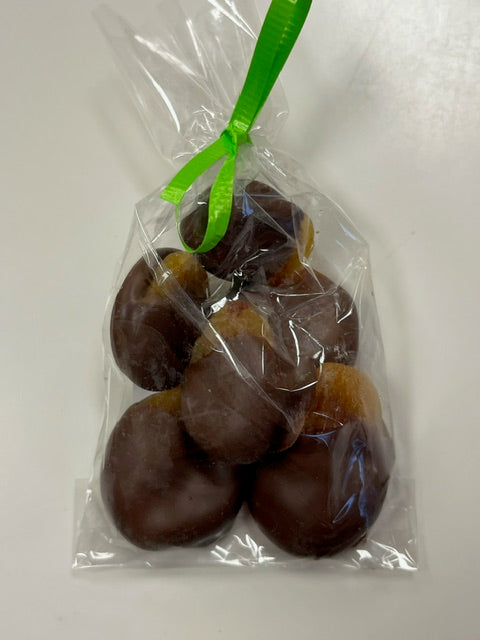 Chocolate Dipped Apricots image 2